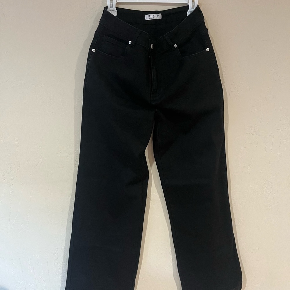 Guaile Women’s Straight Cut Denim Jeans in Black, Size 12